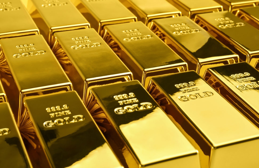 Gold prices drop as the dollar gains propulsion